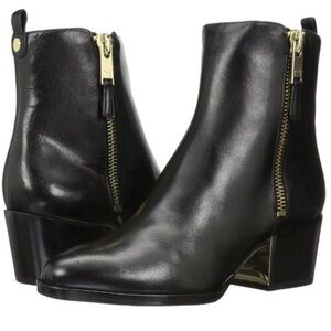 MaRc FiShEr LeAtHer AnKle Bo0ts WiTh GoLd ZiPpErs Gr8 F0r AnY 0cCaSi0n.